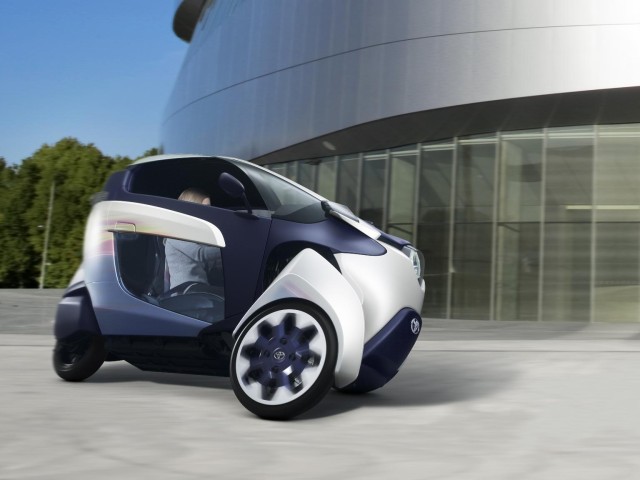 Toyota i-Road 2013-5.jpg